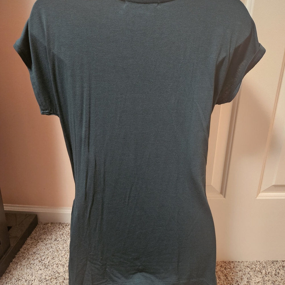 Chic Dark Green Women's Short Sleeve Top - Picture 7 of 10